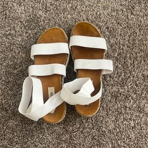 steve madden kimme white sandals.